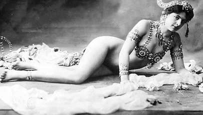 Faida tra Simba La Rue e Baby Touché: il ruolo di Sara, novella Mata Hari,  che incastra il pugile